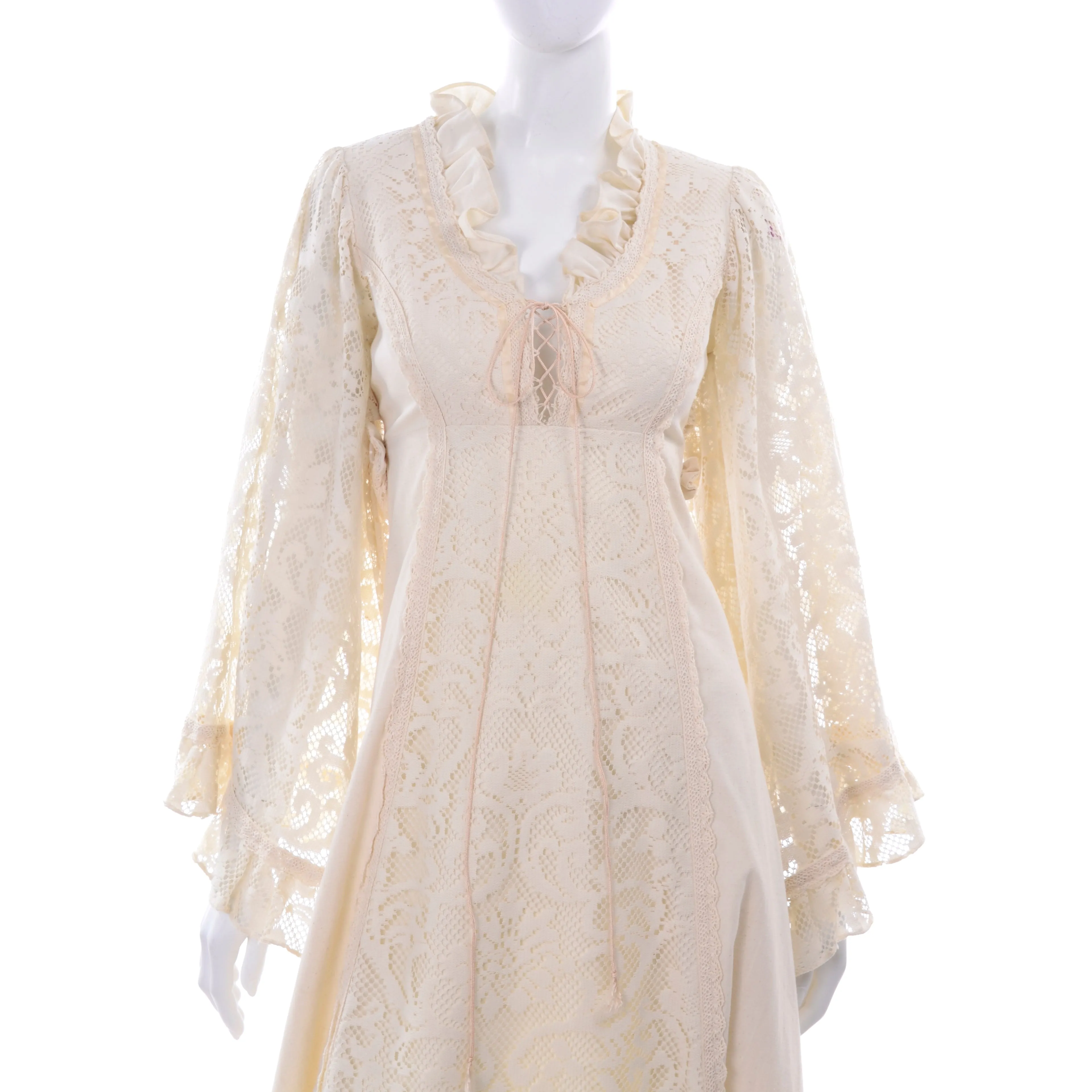 1970s Gunne Sax Lace Angel Sleeve Vintage Wedding Dress