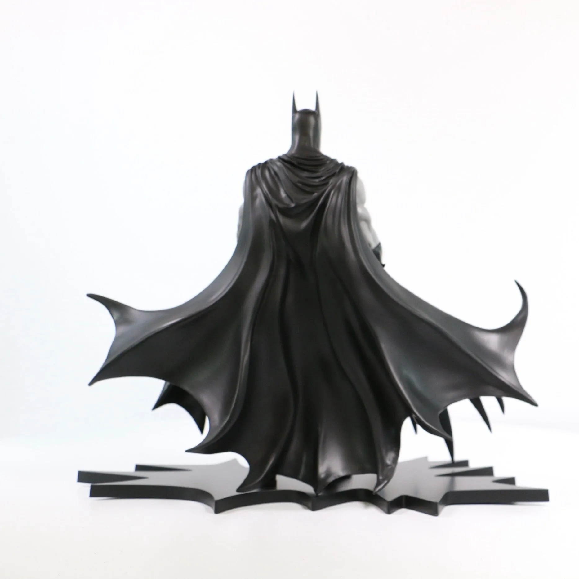 DC Heroes Batman Black Version 1:8 Scale Statue (Previews Exclusive)