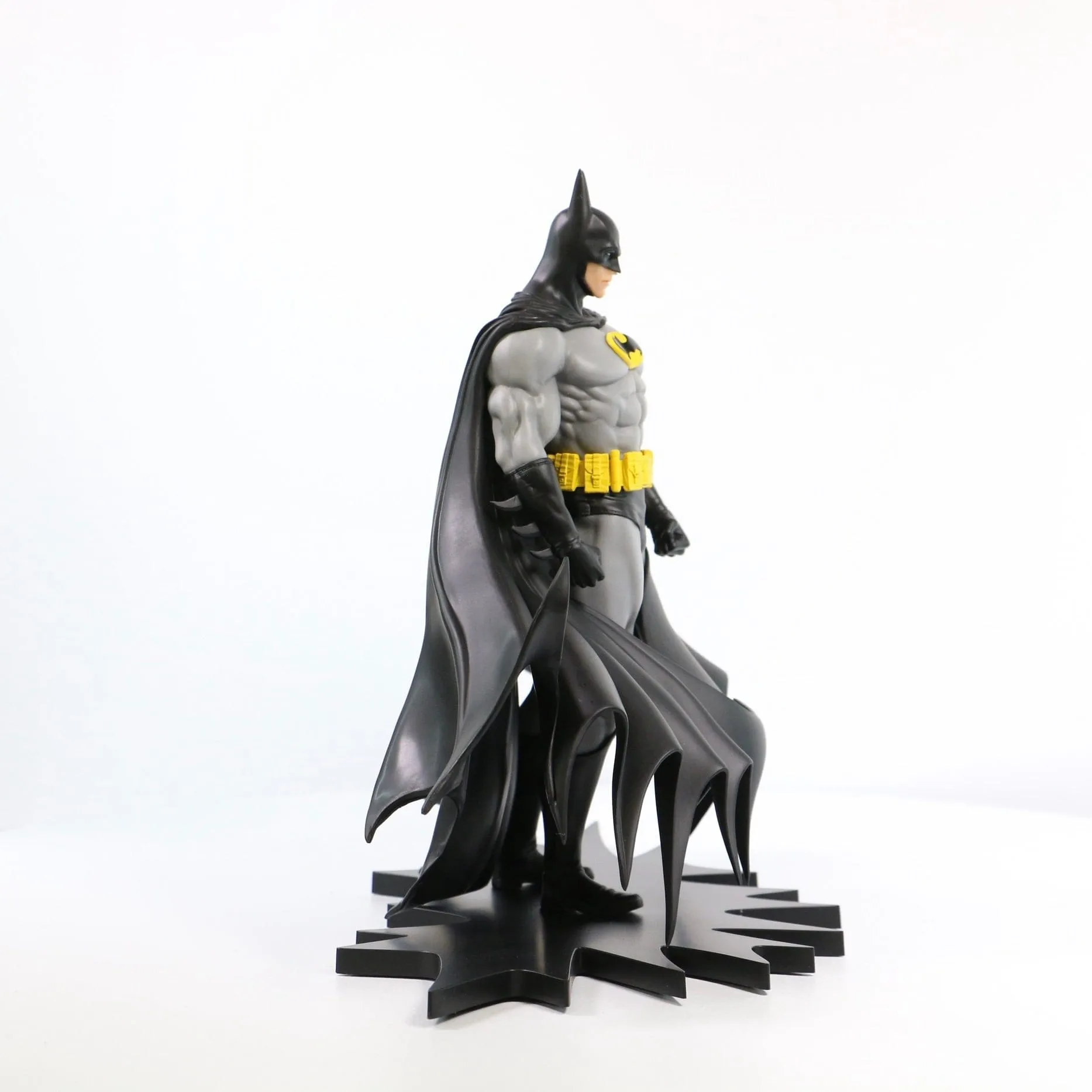 DC Heroes Batman Black Version 1:8 Scale Statue (Previews Exclusive)