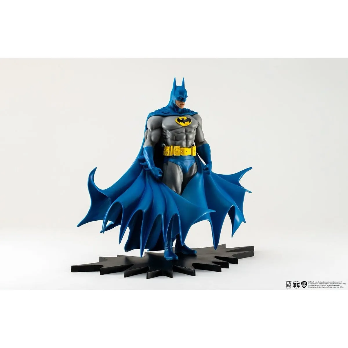 DC Heroes Batman Classic Version 1:8 Scale Statue (Previews Exclusive)