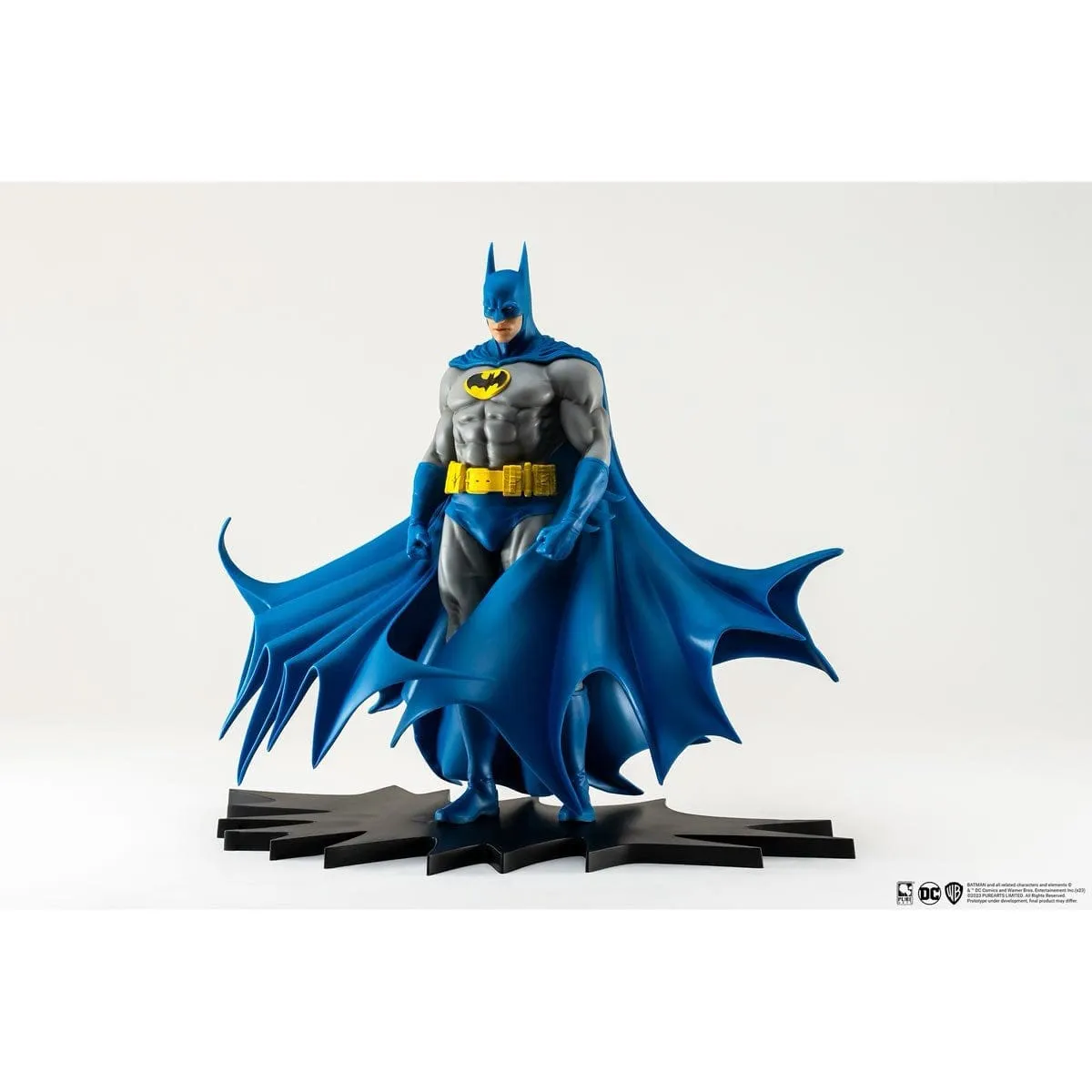 DC Heroes Batman Classic Version 1:8 Scale Statue (Previews Exclusive)