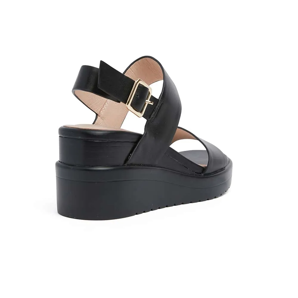 Indiana Wedge in Black Leather