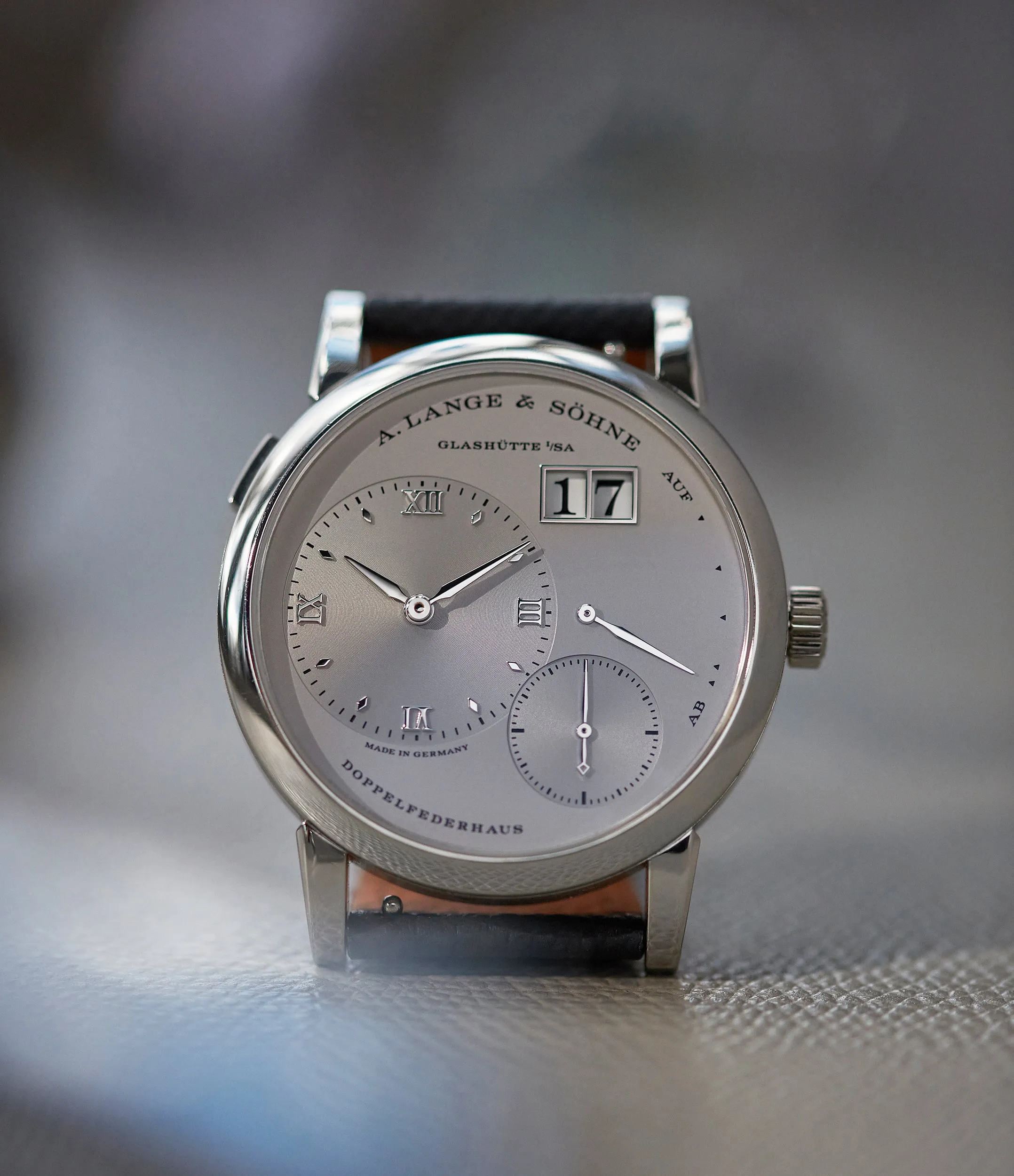 Lange 1 | "Stealth" | Platinum