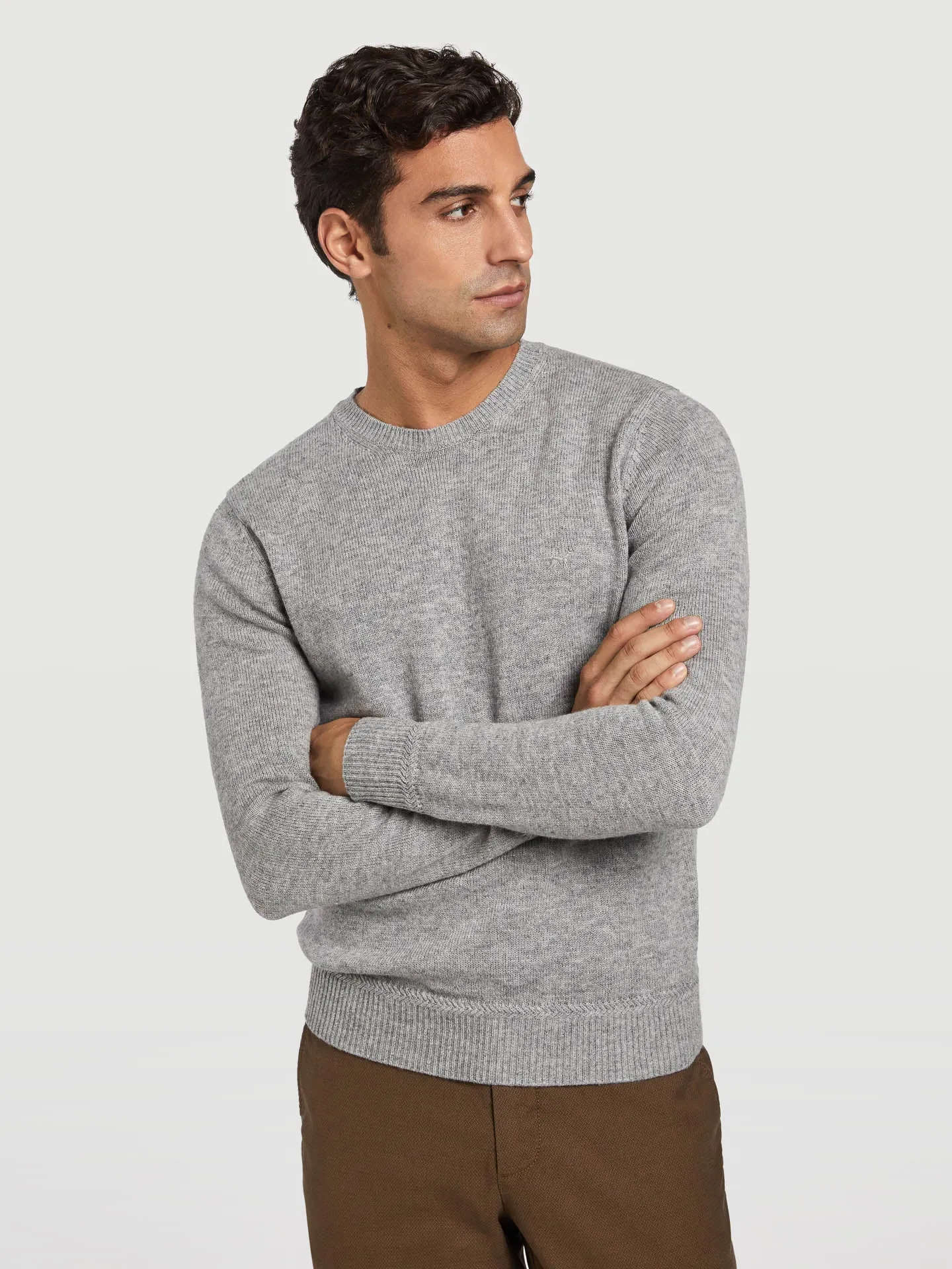 Machine washable crew neck sweater