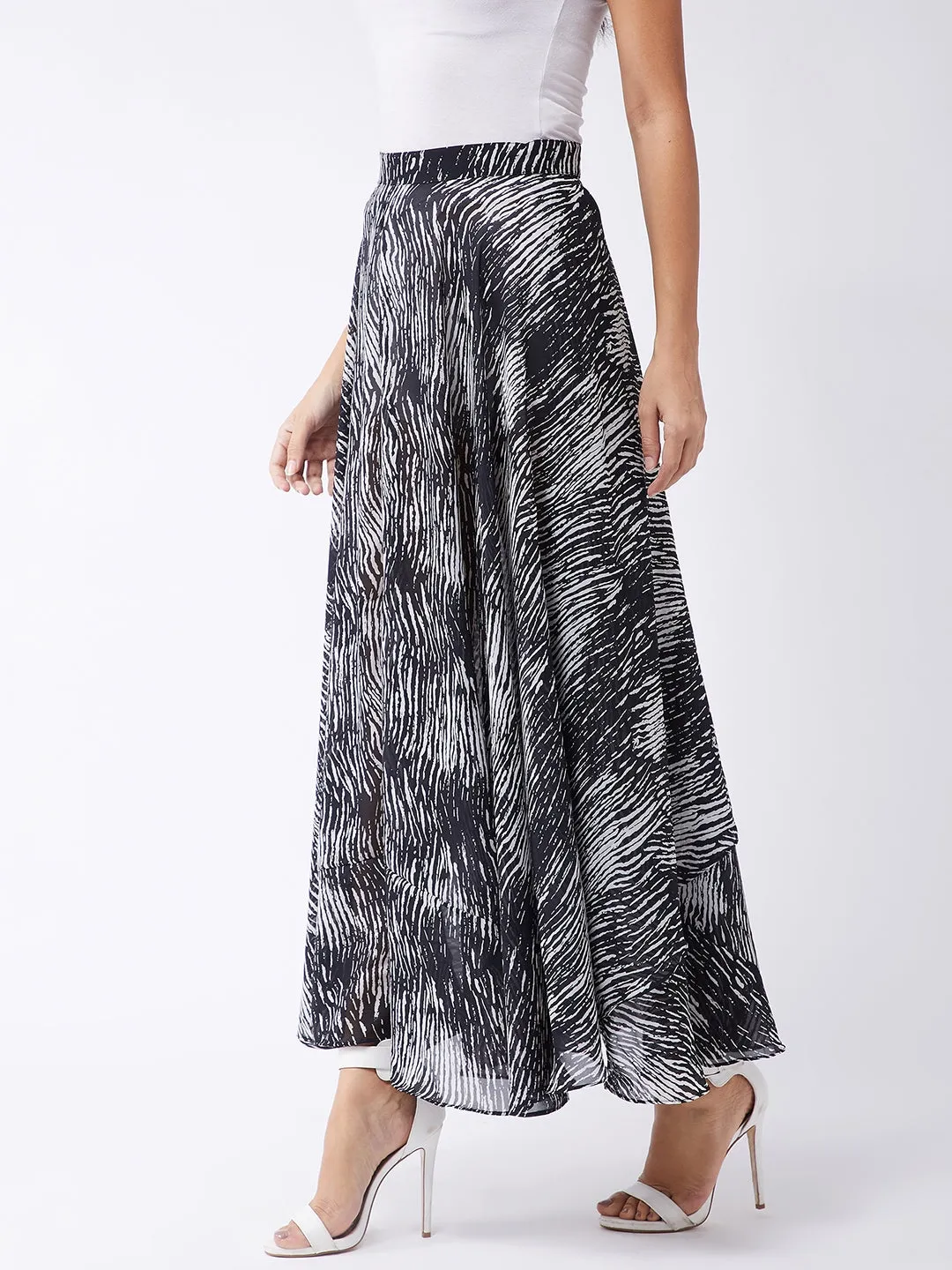 Monochromatic Abstract Print Skirt