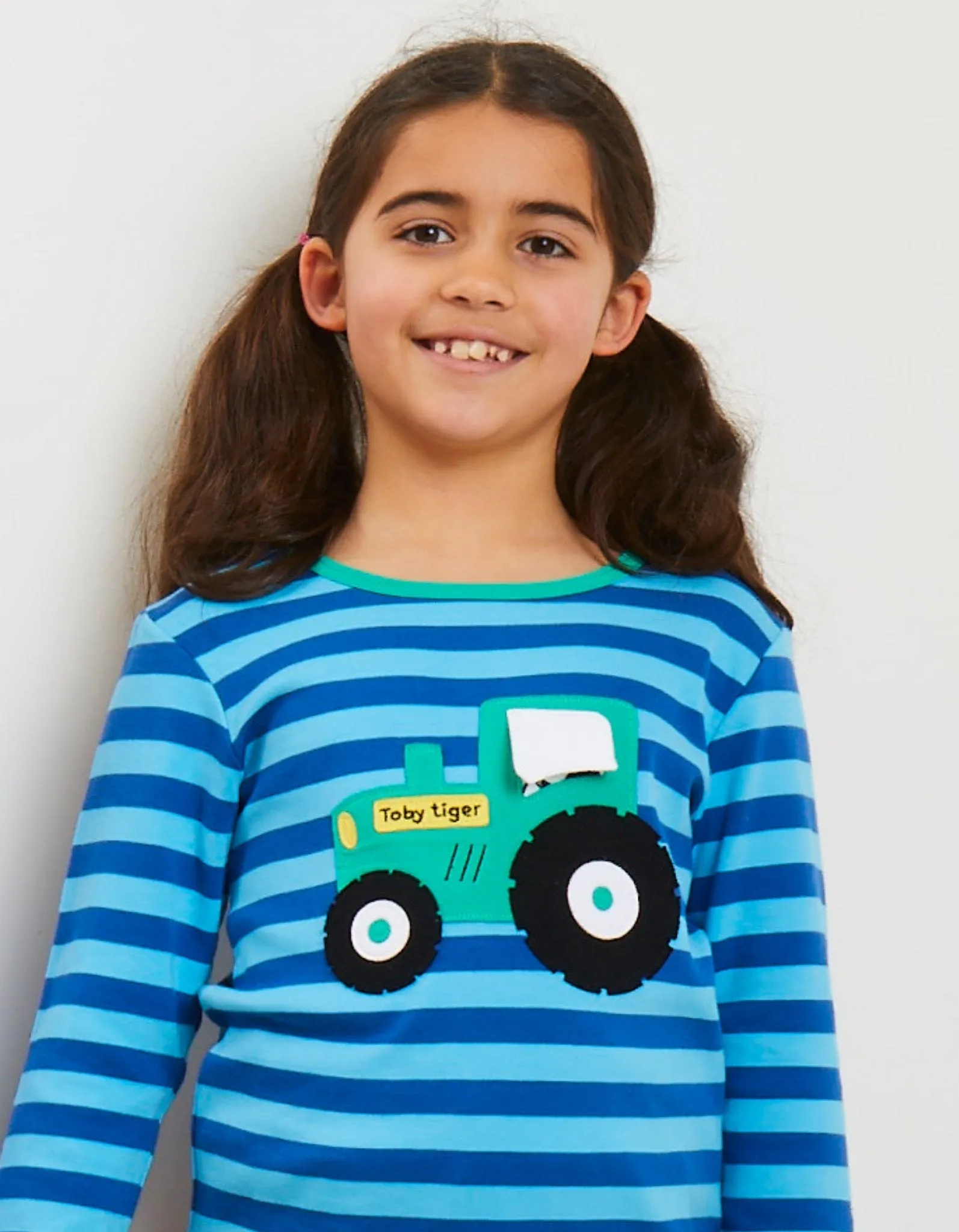 Organic Tractor Applique Long-Sleeved T-Shirt