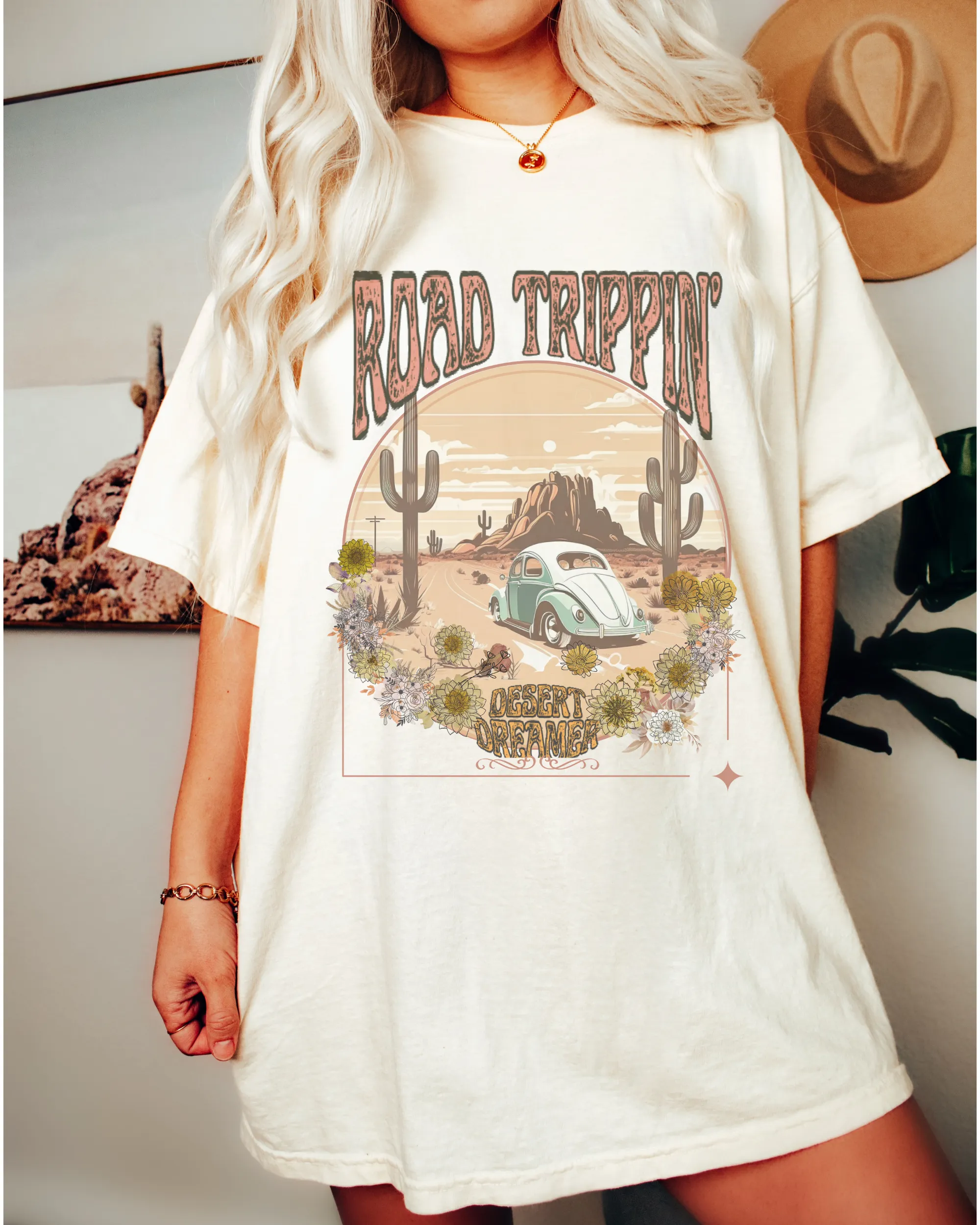 Road Trippin T-Shirt, Retro Desert Dreaming T-Shirt, Vintage-Inspired Vintage Rider Design, Trendy T-Shirt