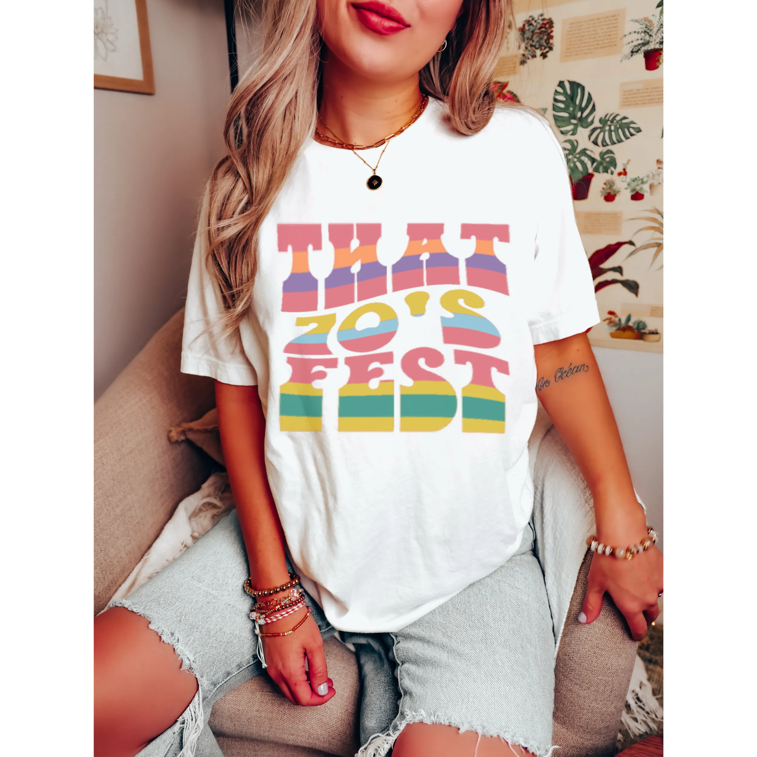 That 70's Fest T-Shirt, Retro Music Festival T-Shirt, Vintage-Inspired Vintage Hippie Design, Trendy Groovy T-Shirt